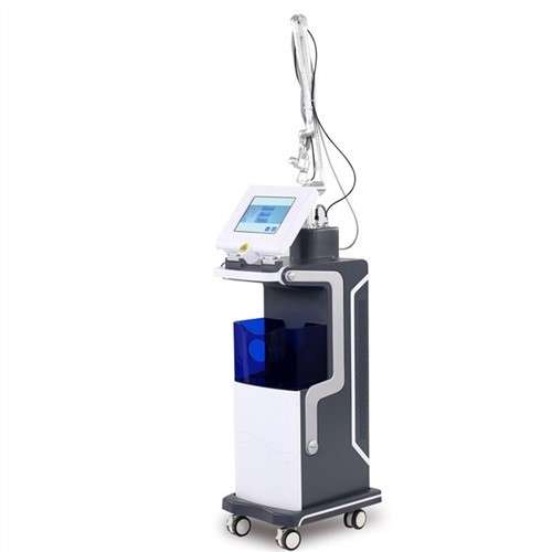 Echipament cu laser CO2 fracționat pentru refacerea pielii